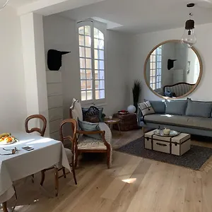 https://cosy-centre-historique.fr-provencehotel.com